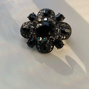 Vintage Style Brooch.
